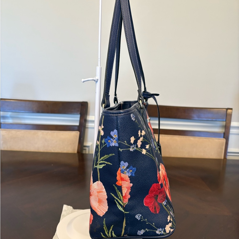Dana Buchman Poppy Print Tote - Picture 4 of 6